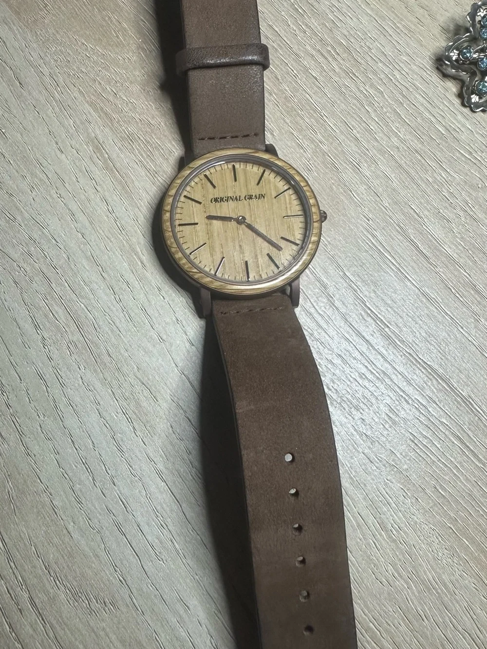 Original Grain Whiskey Barrel Oak Wood Quartz Analog Watch Brown